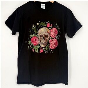 Delta Pro Weight Embroidered Graphic Skull and Roses T-Shirt Black Tattoo Art S